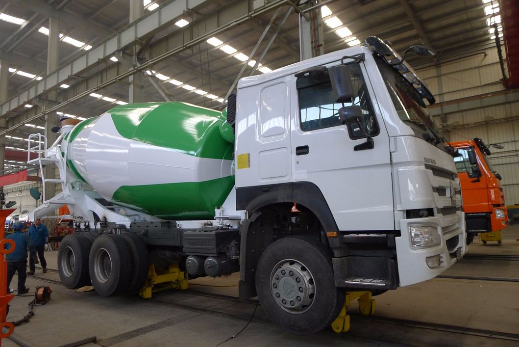 Sinotruk HOWO 6X4 8cbm Cement Co<em></em>ncrete Mixer Tank Truck