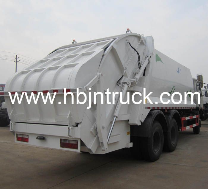 Do<em></em>ngfeng 15 Cubic Meters Trash Compactor Truck