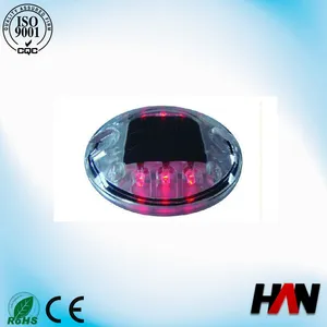 P68 High Flashing Reflective Plastic Circular Solar Road Studs P68 High Flashing Reflective Plastic Circular Solar Road Studs