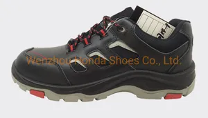 Black Smooth Genuine Leather Safety Footwear with PU Rubber Injection Outsole Black Smooth Genuine Leather Safety Footwear with PU Rubber Injection Outsole