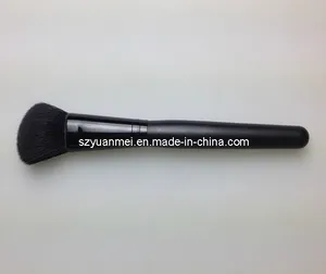 Angle Blusher Brush with Wooden Handle (YMF231) Angle Blusher Brush with Wooden Handle (YMF231)