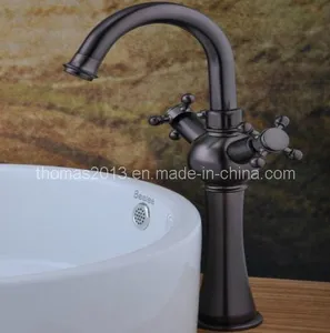 Double Handle Basin Faucet, Bathroom Wash Basin Tap (Qh1808b)