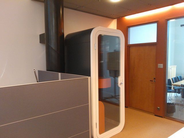 Professional Acoustic Office Soundproof Phone Booth - China Phone Booth and Acoustic  Office